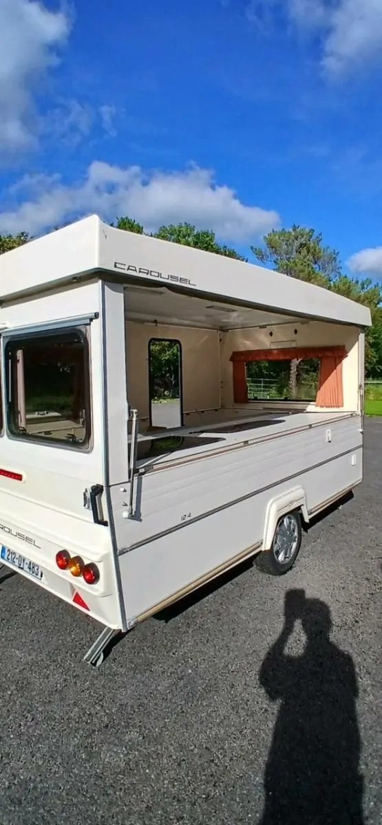 Caravan - Image 3
