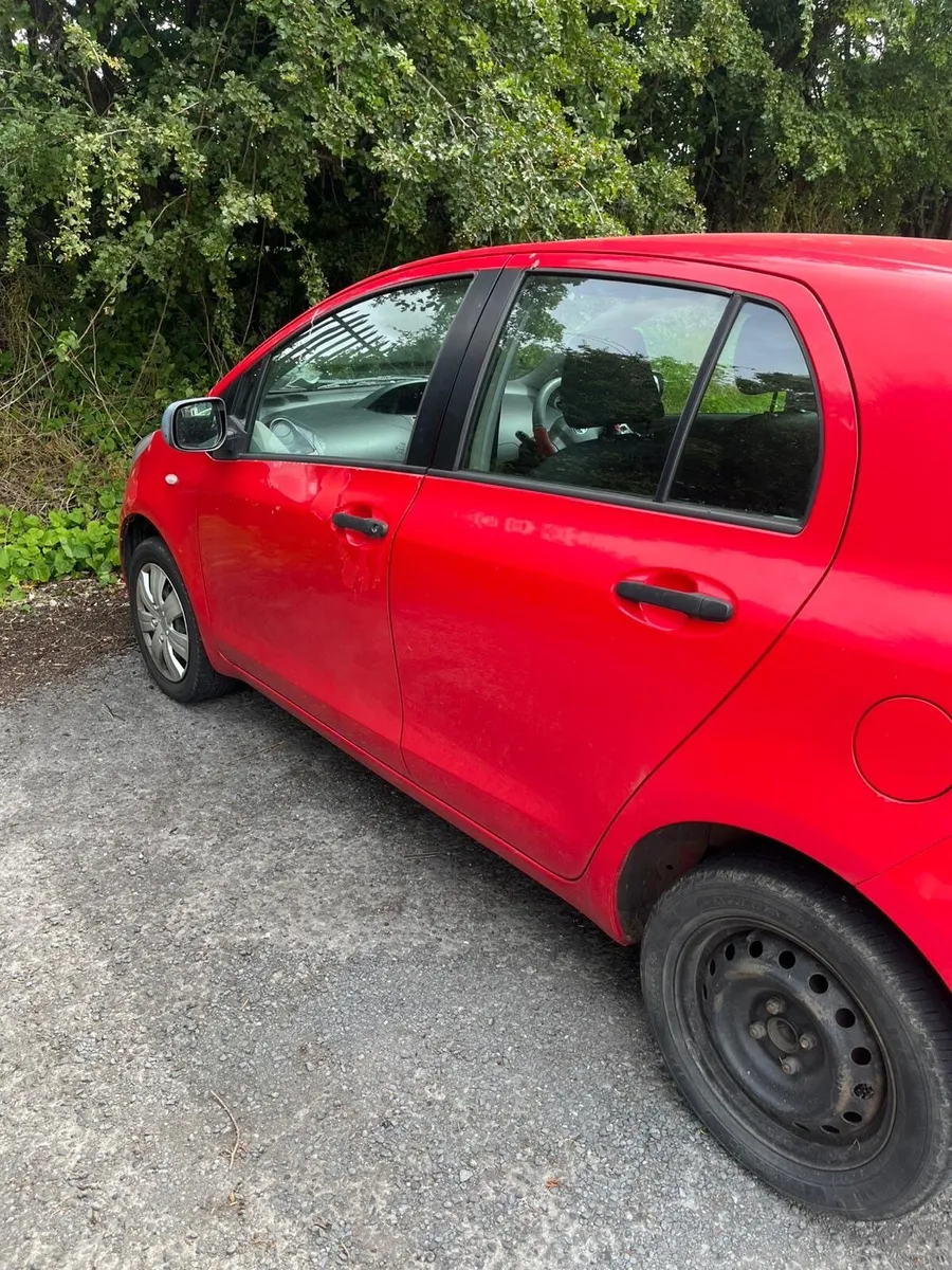 Toyota Yaris 2007 - Image 3