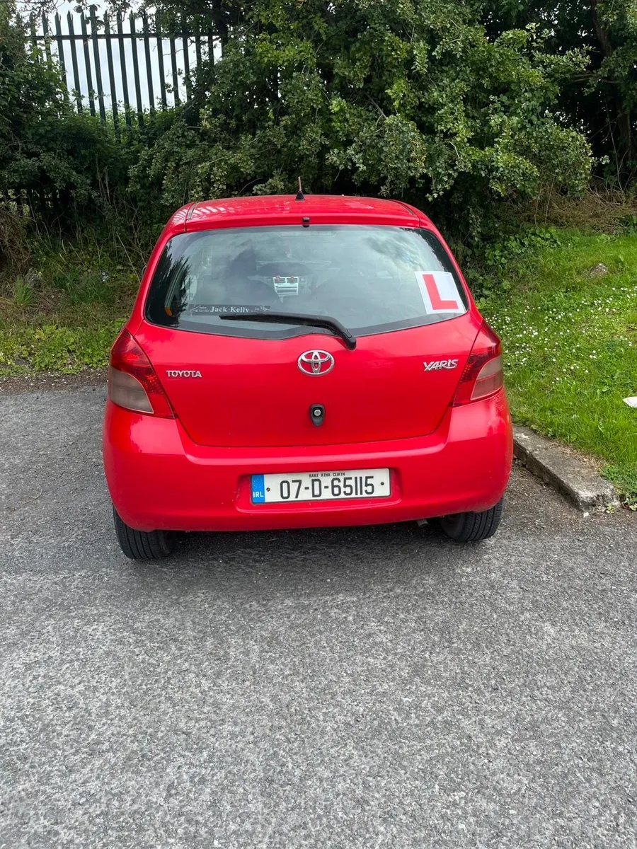 Toyota Yaris 2007 - Image 4