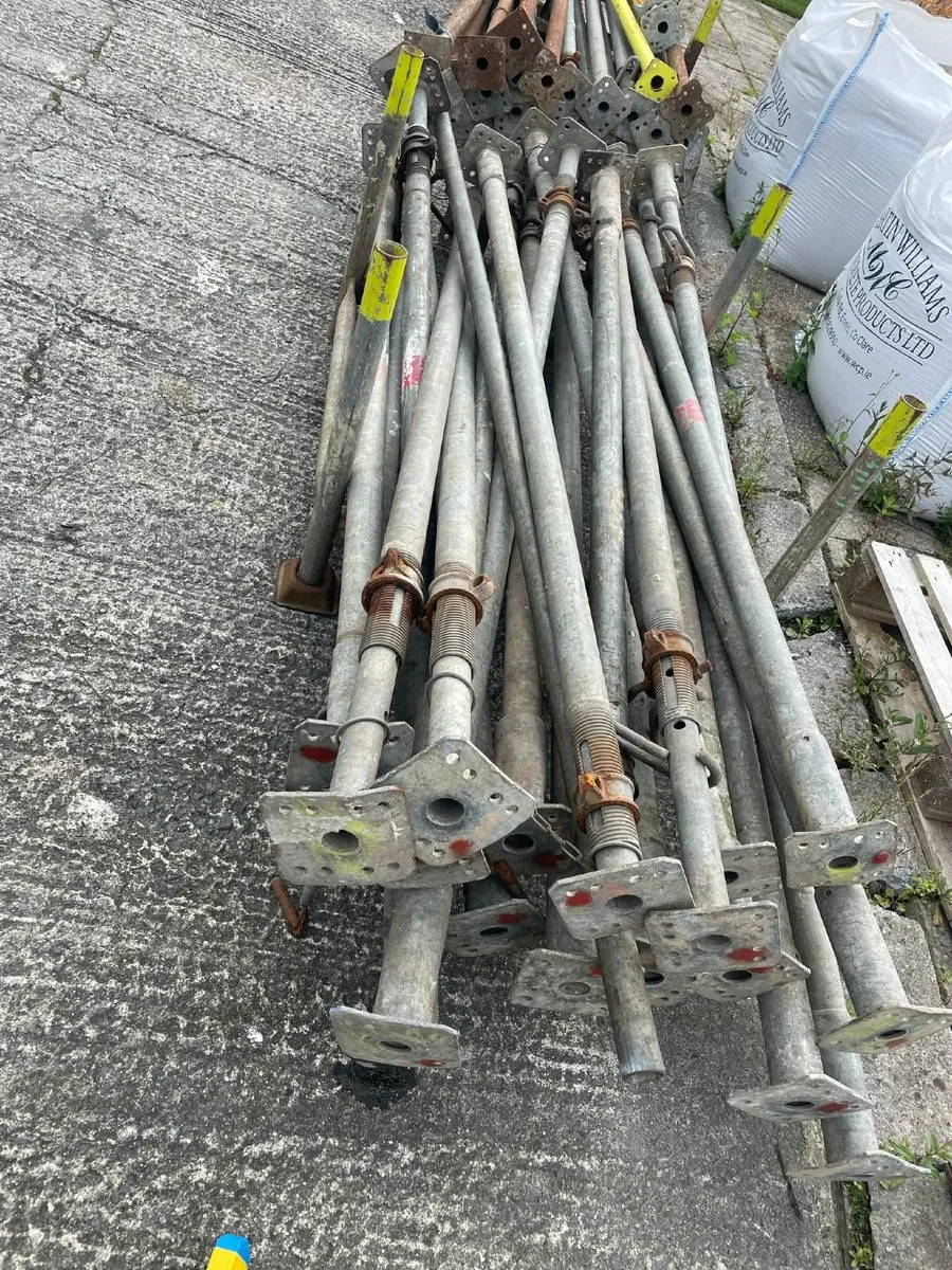 Galvanised Heavy Duty Adjustable Acrow Props - Image 4