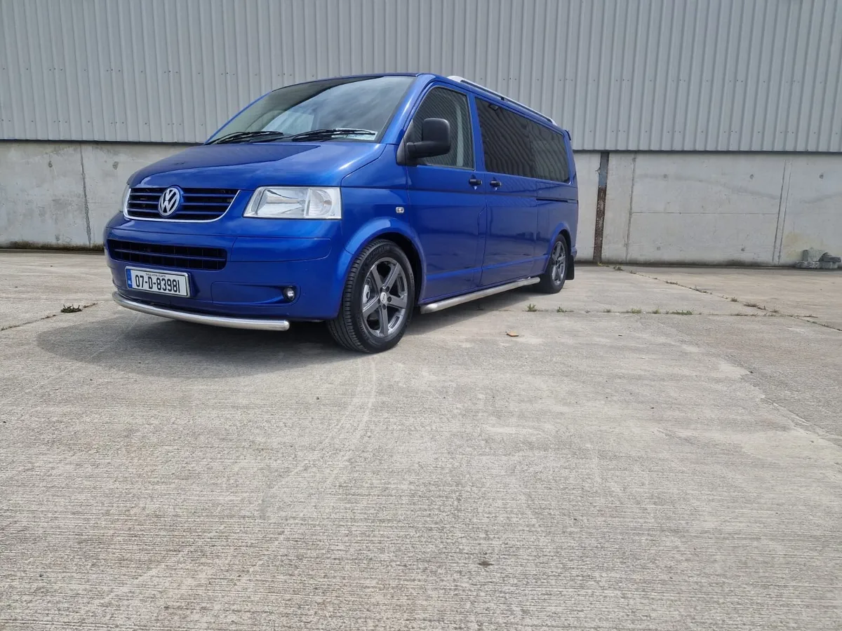 VW Transporter Crew Cab - Image 2