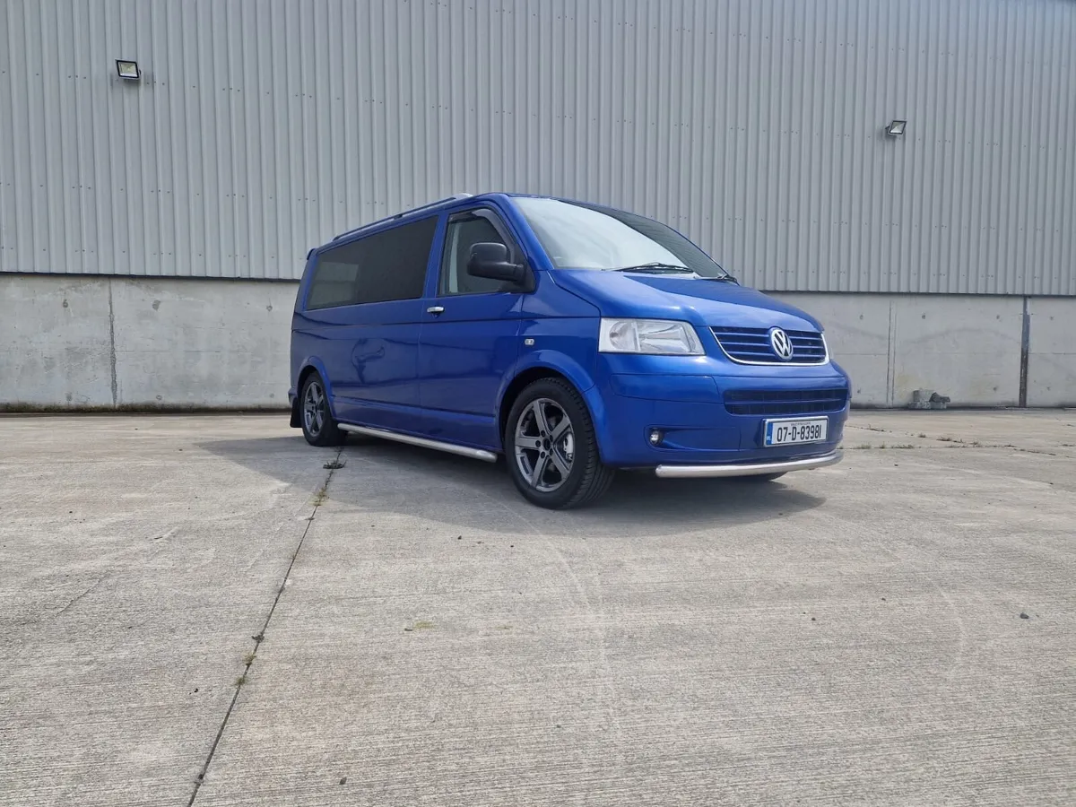 VW Transporter Crew Cab - Image 3