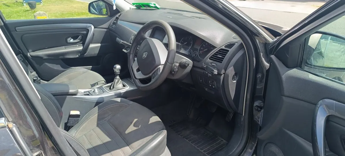 Renault Laguna 2010 - Image 4
