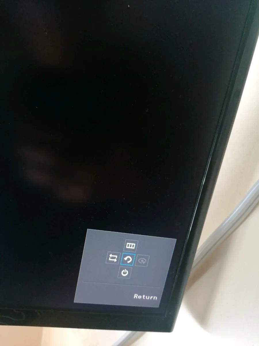 Samsung 75hz monitor curved - Image 2