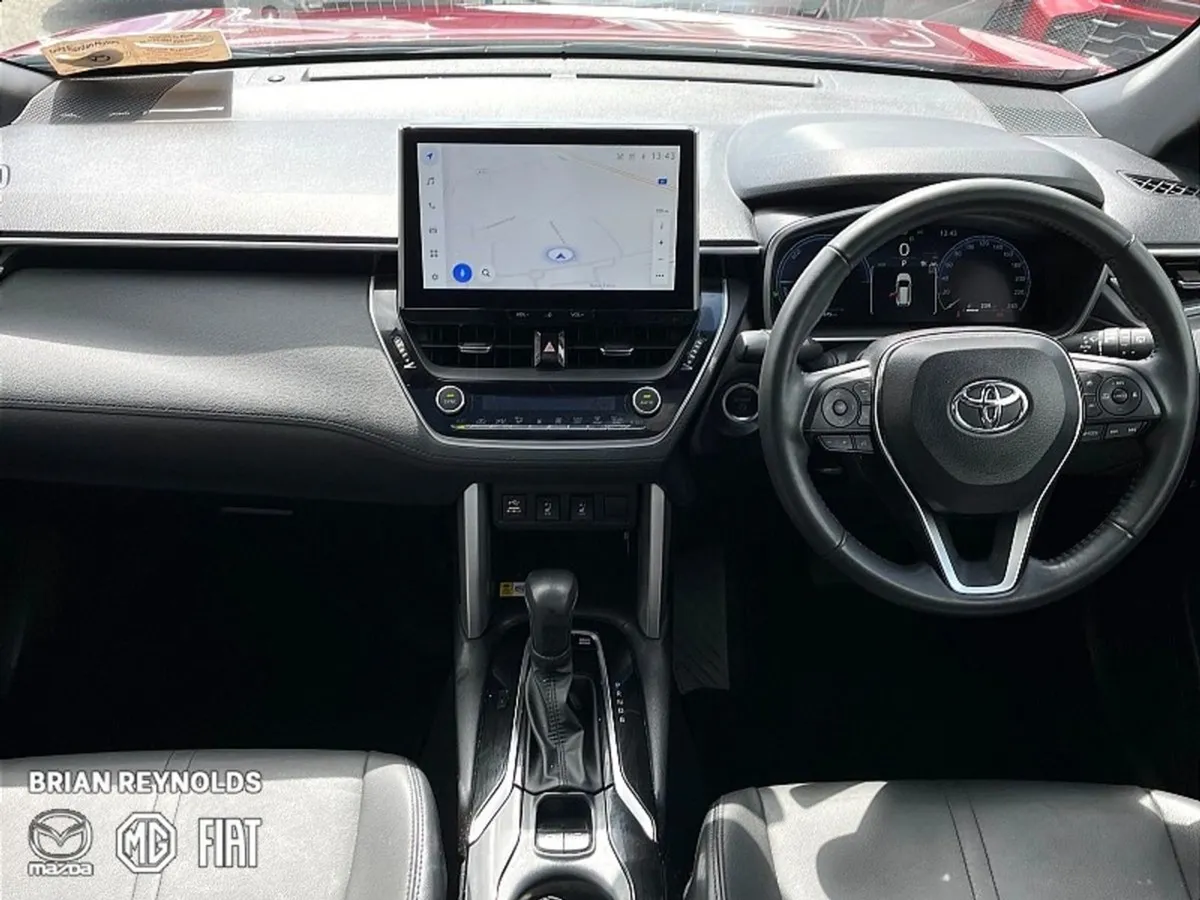 Toyota Corolla 1.8 Hybrid Sol Hatchback - Image 3