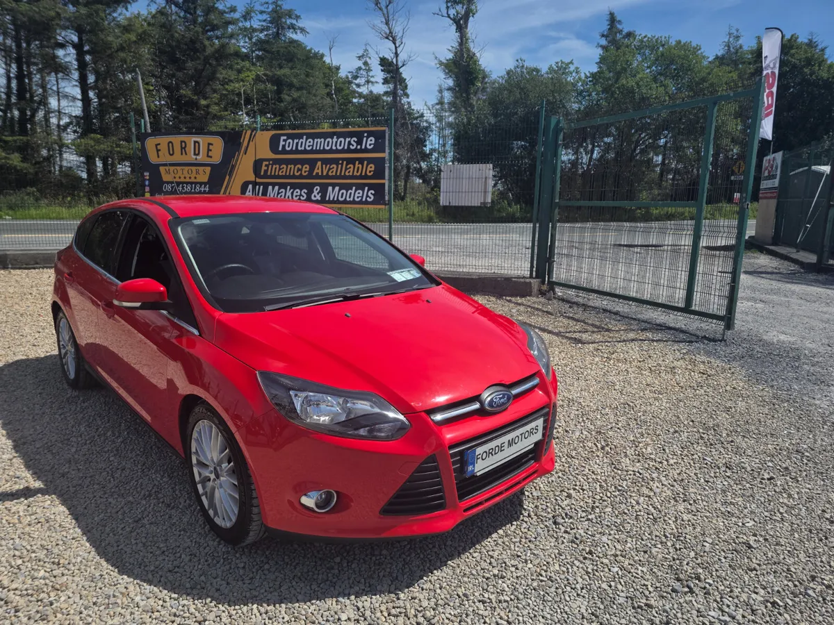 Ford Focus 2013 - Image 1