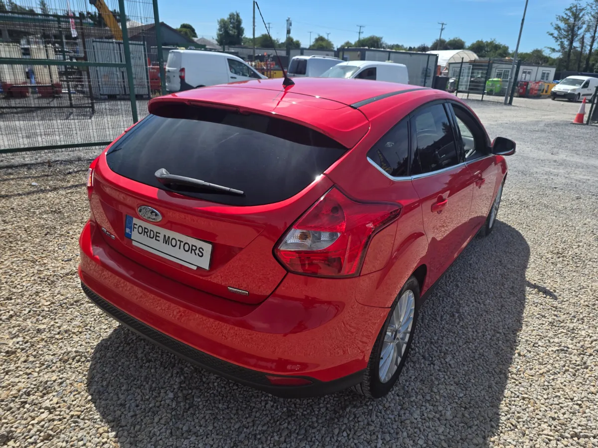 Ford Focus 2013 - Image 4