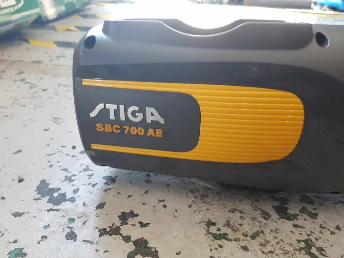 STIGA BRUSHCUTTER SBC700AE-KIT FOR SALE - Image 3