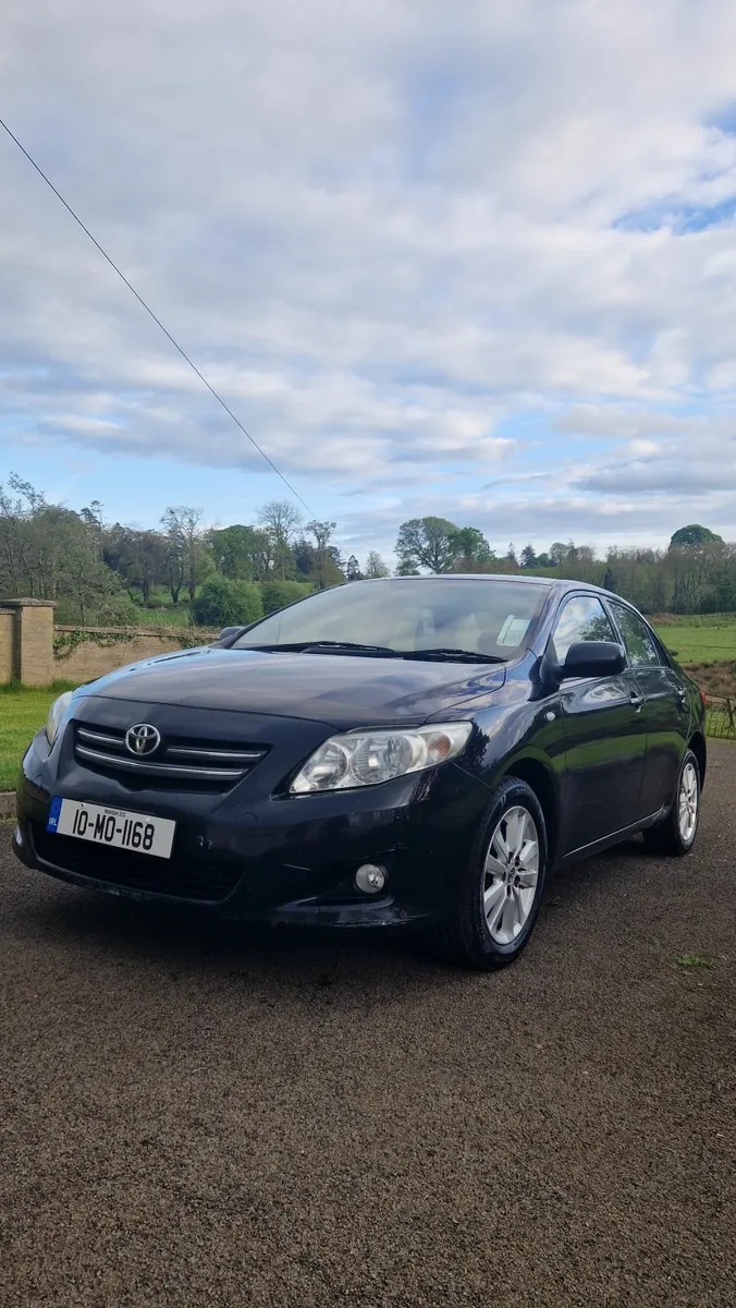 Toyota Corolla 2010 - Image 1