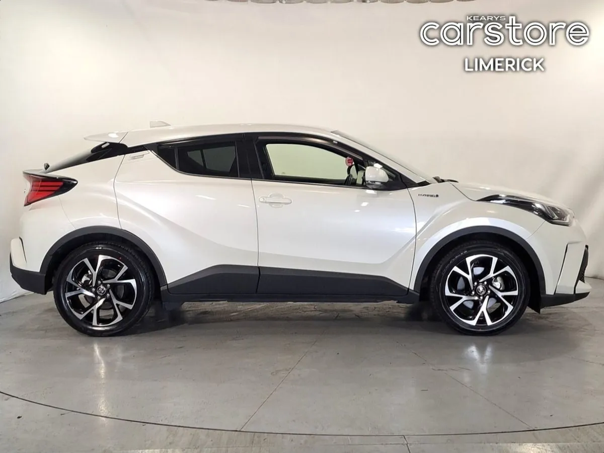 Toyota C-HR 1.8 PET Hybrid - Image 2
