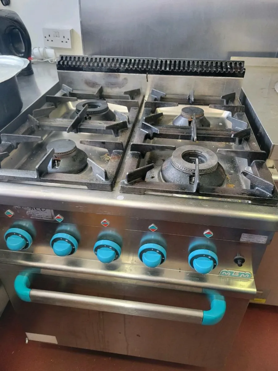 Cooker 4 Burner LP Gas Range Oven MBM - Image 3