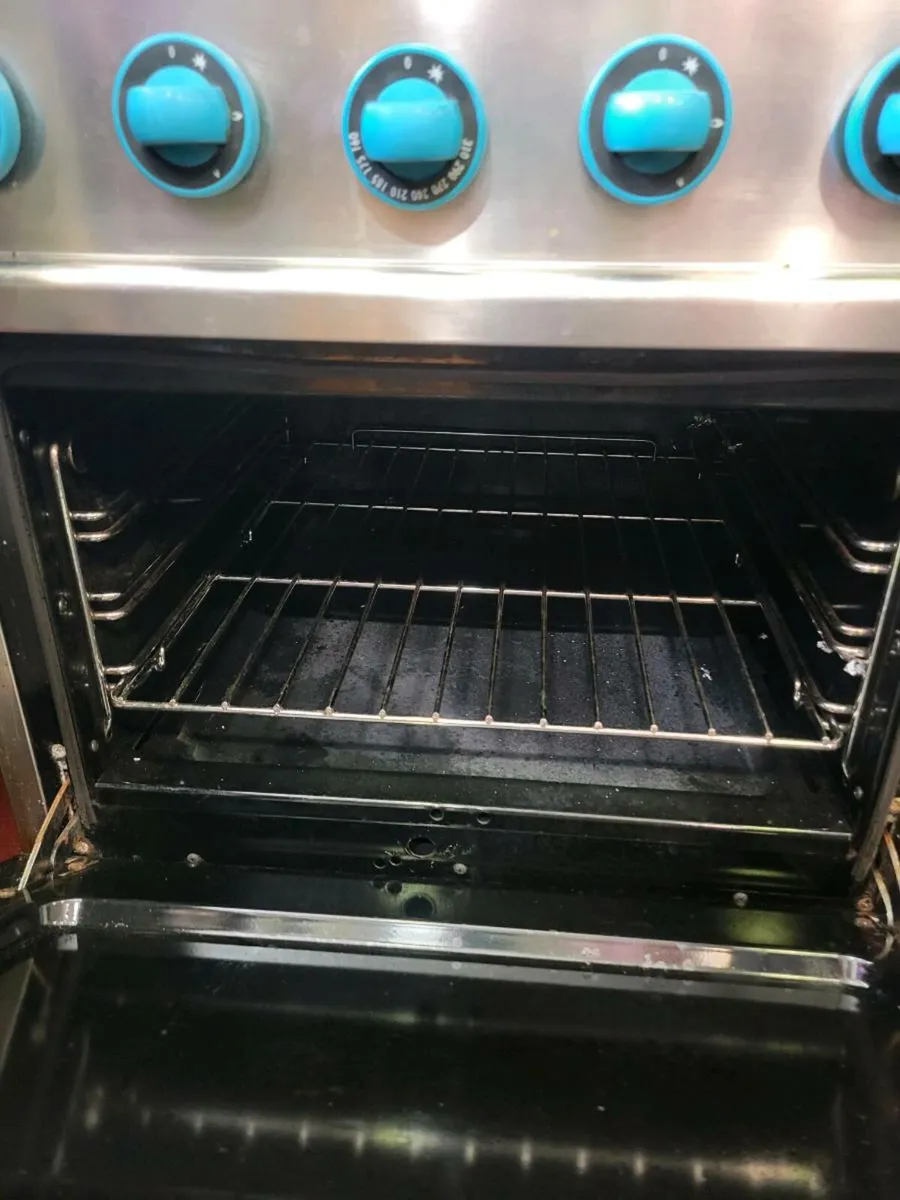 Cooker 4 Burner LP Gas Range Oven MBM - Image 4