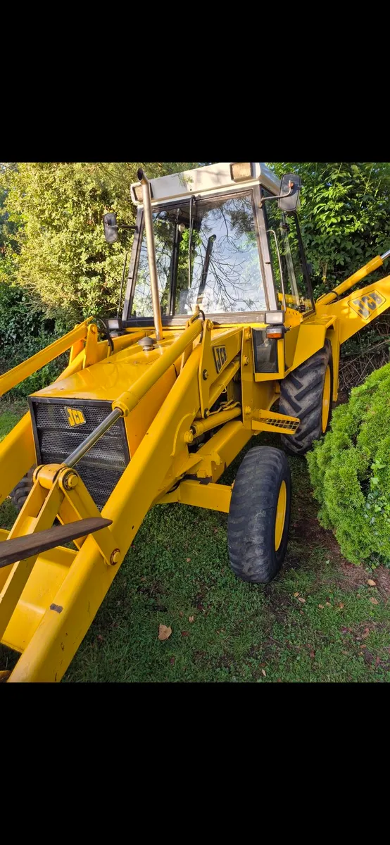 JCB3CX - Image 1