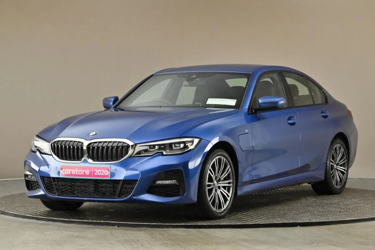 BMW 3 Series 330E M Sport  head-up Display - Image 3