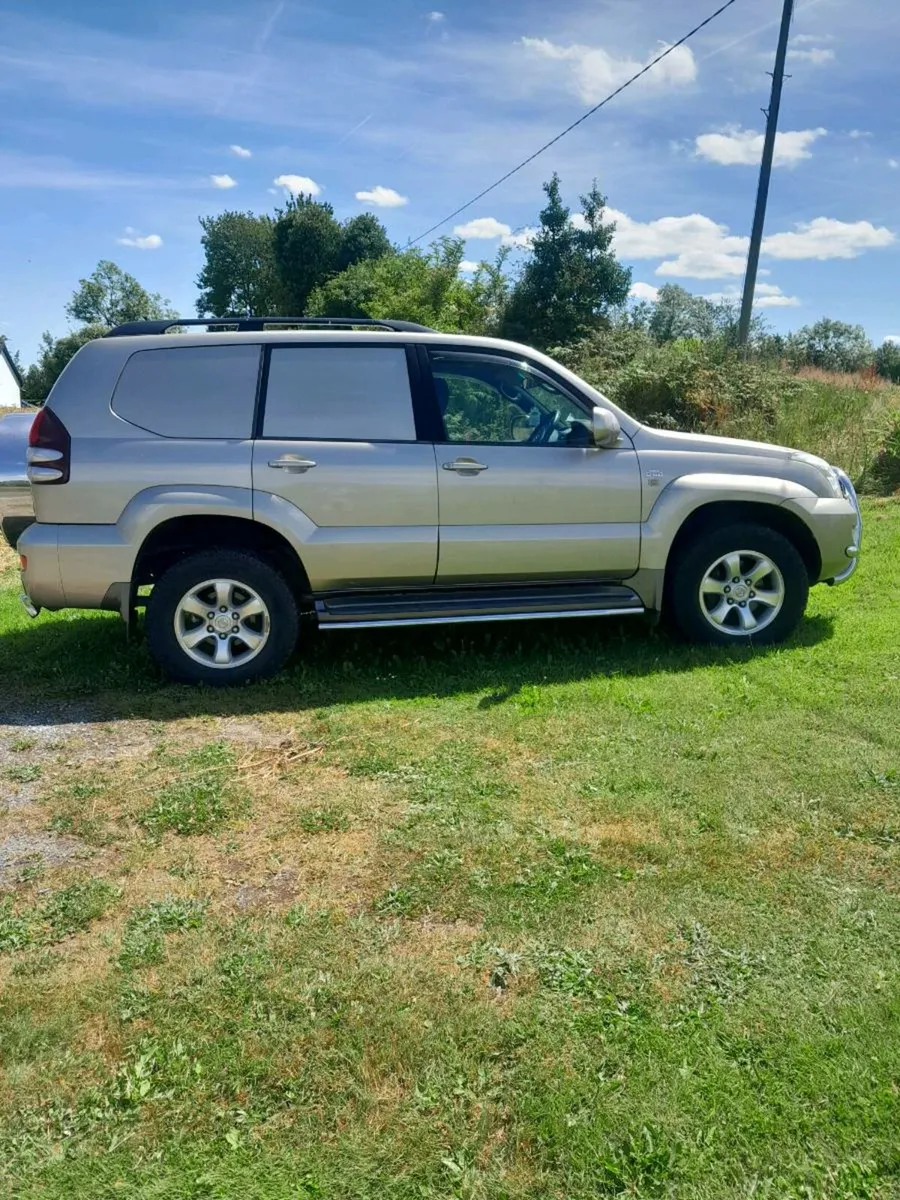 06 Toyota Land cruiser - Image 2
