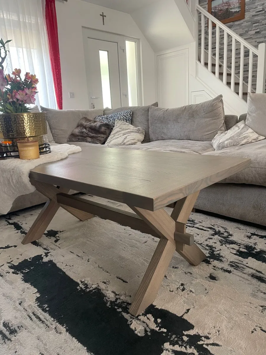 Coffee table - Image 1