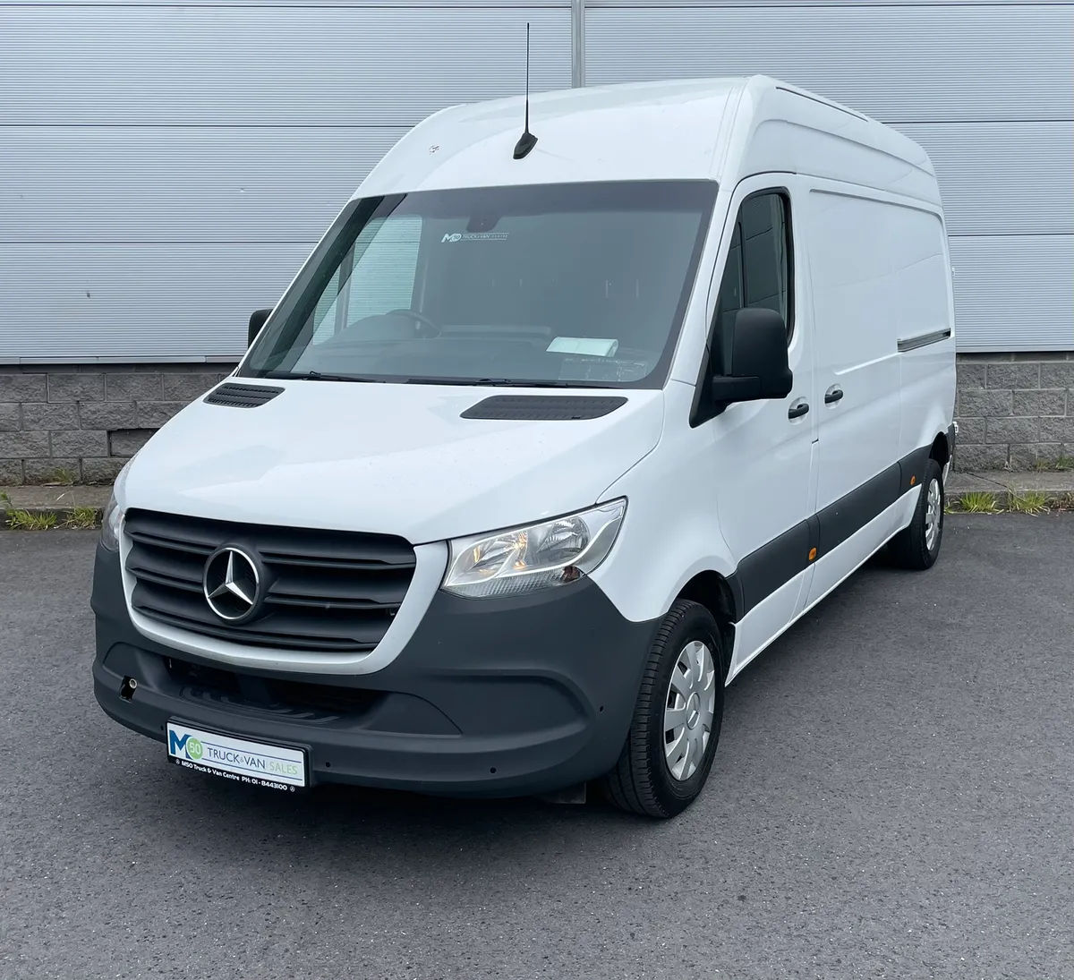 Sprinter 315/39 Premium AC Etc Straight Deal Price - Image 1