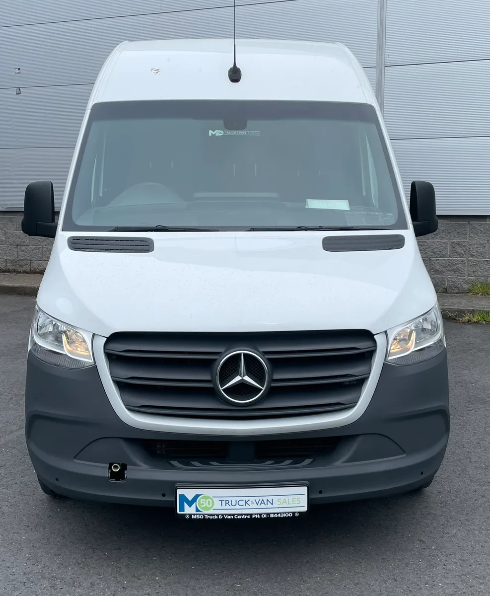 Sprinter 315/39 Premium AC Etc Straight Deal Price - Image 2