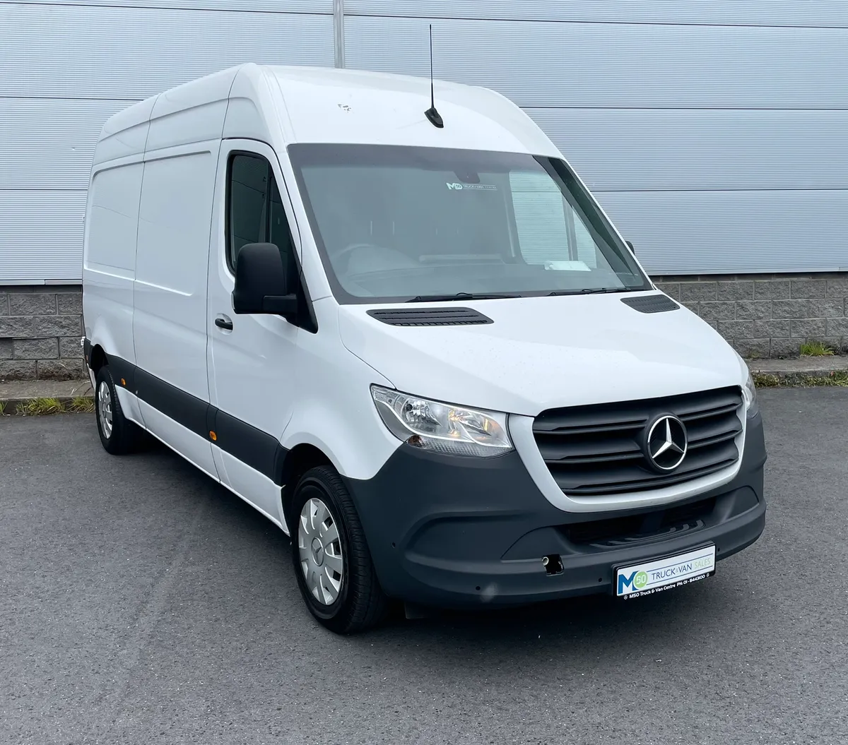 Sprinter 315/39 Premium AC Etc Straight Deal Price - Image 3