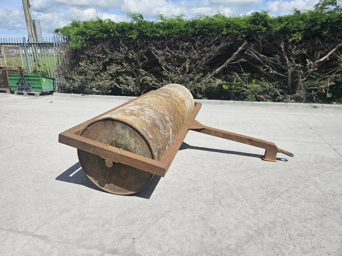 farm machinery - Image 1