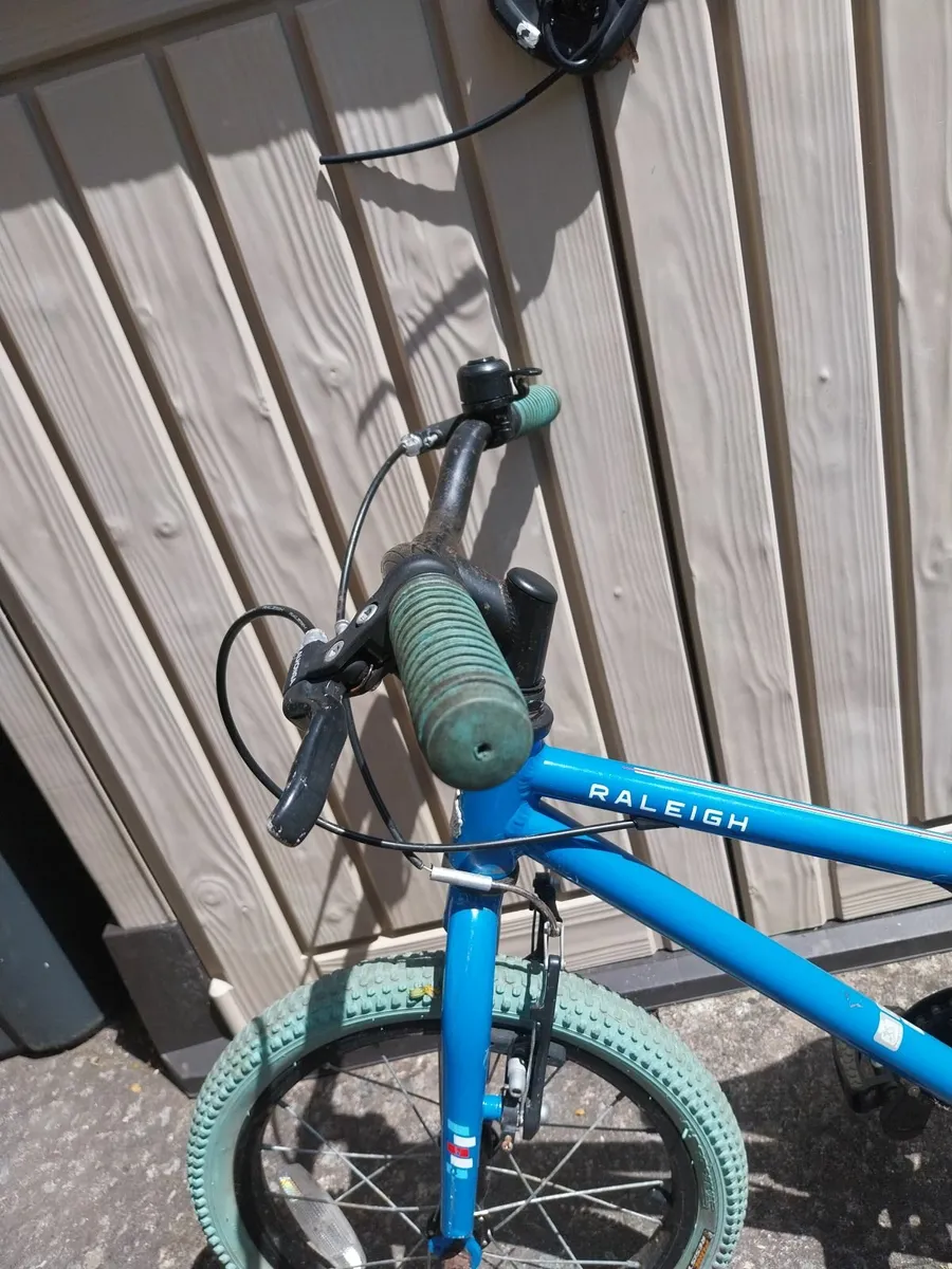 Kids bike 14 inch raleigh bike - Image 4