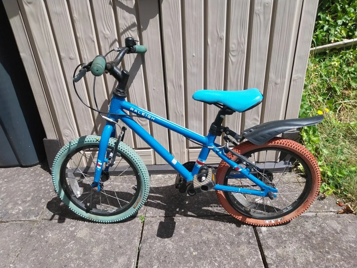 Kids bike 14 inch raleigh bike - Image 1