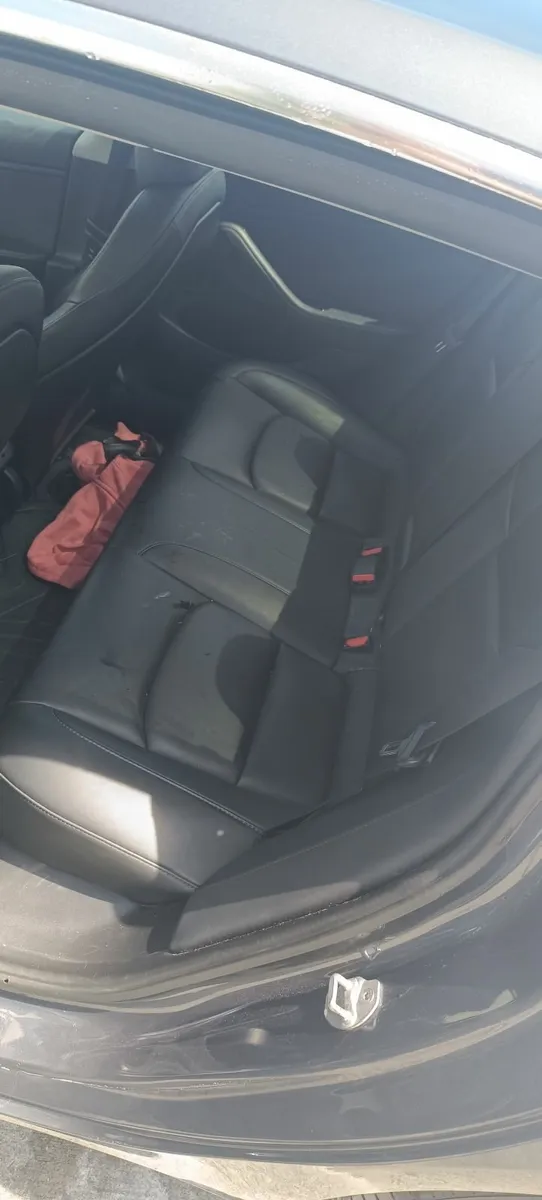 Tesla Model 3 2020 - Image 4