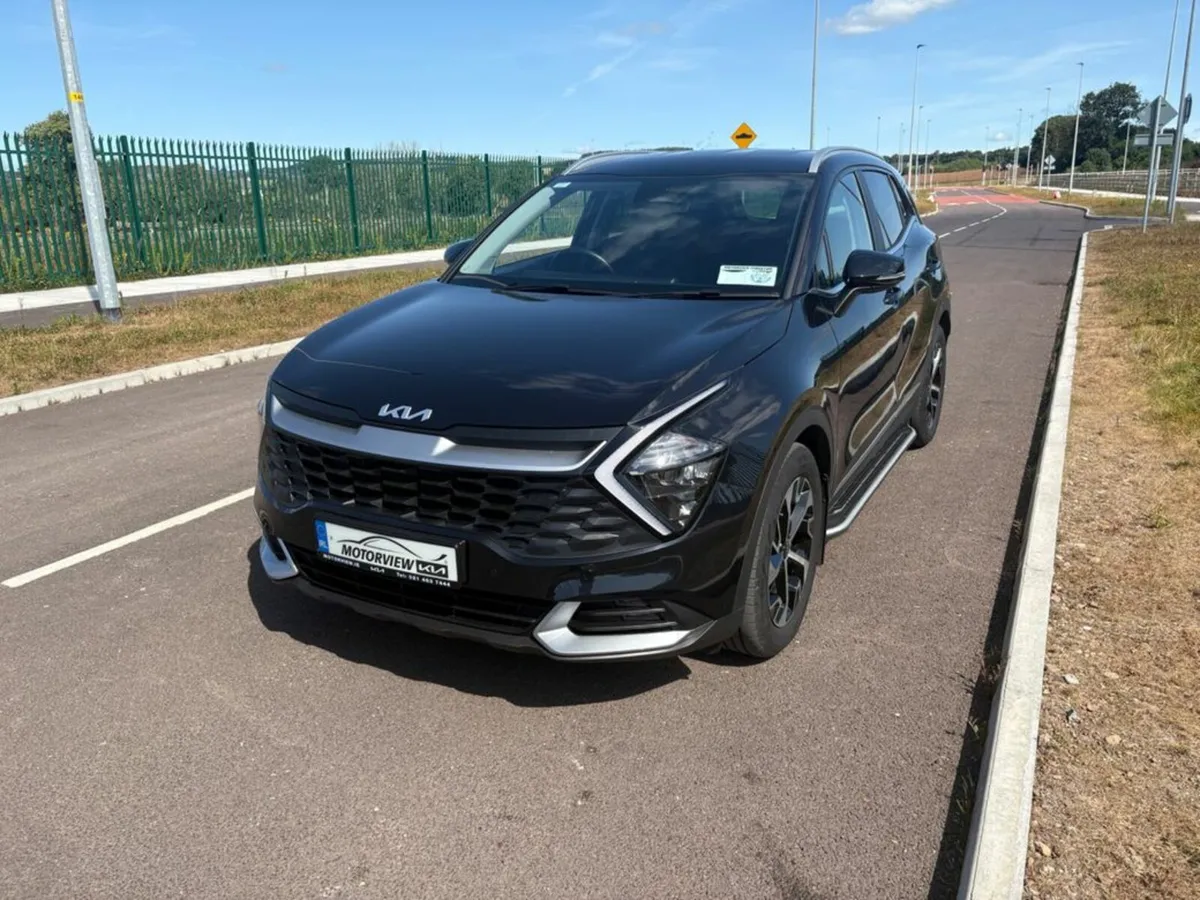 Kia Sportage 1.6D K3 SIDE STEPS , Privacy Glass, H - Image 3