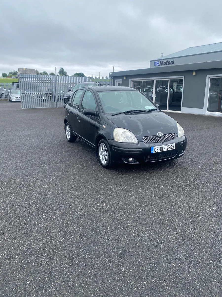 Toyota Yaris 2005 - Image 3