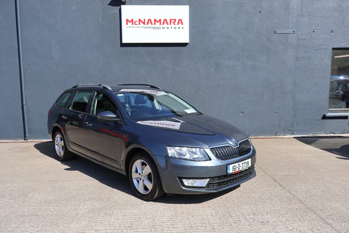Skoda Octavia Combi 1 Owner Only 67000Km - Image 1