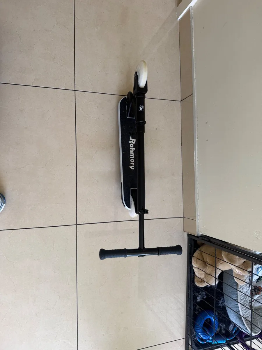 Scooter - Image 2