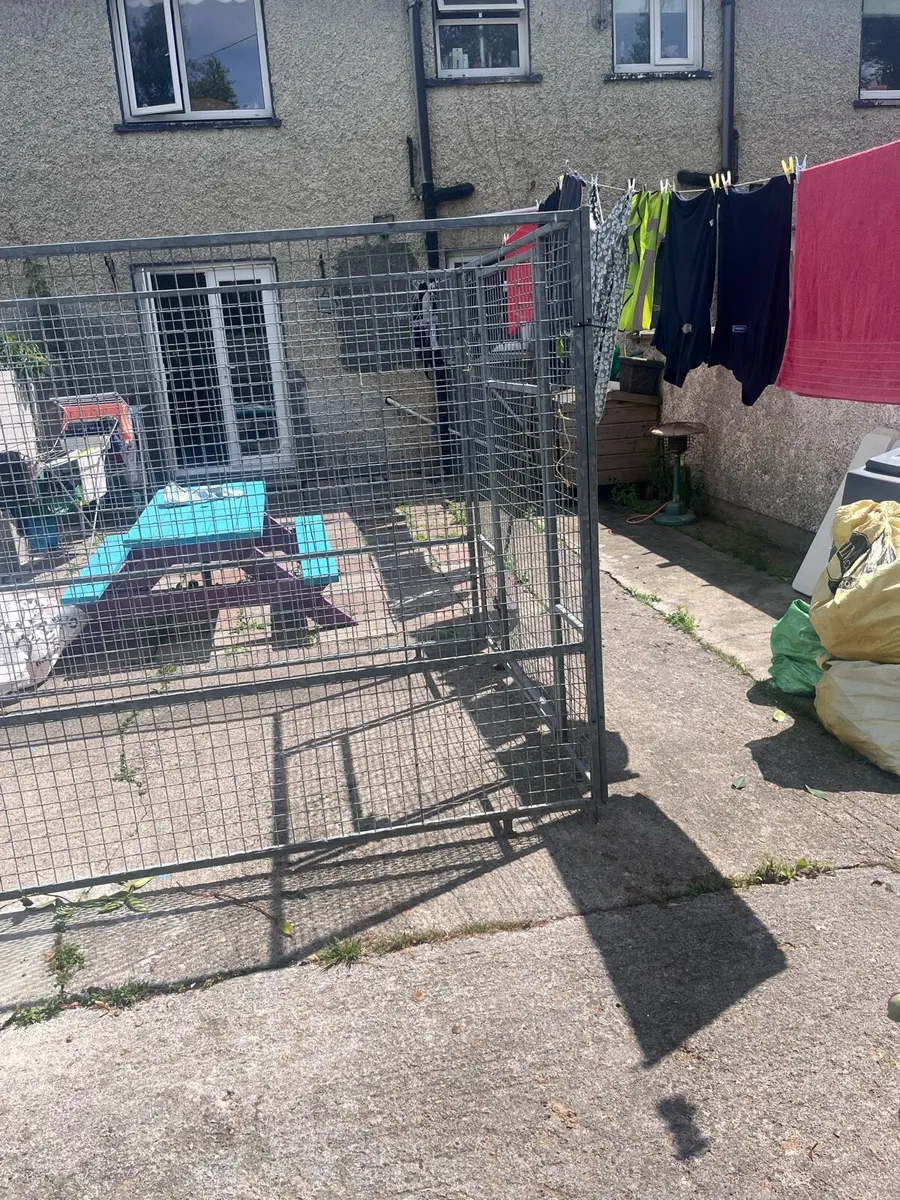 Dog run - Image 3