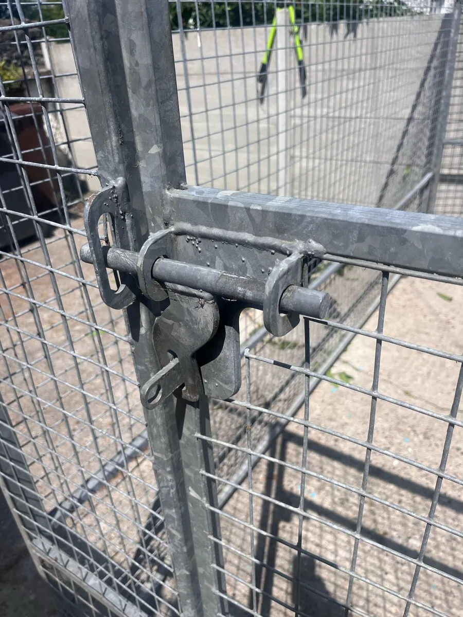 Dog run - Image 4