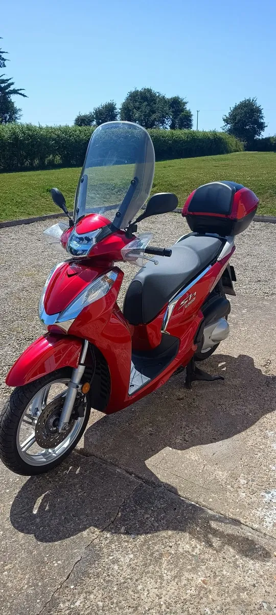 Honda SH300i 2019 - Image 3
