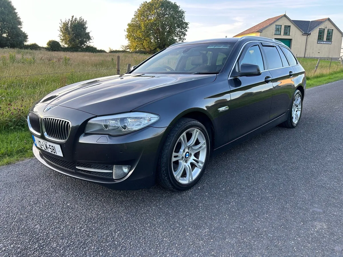 BMW 520d 2012 Touring - Image 2