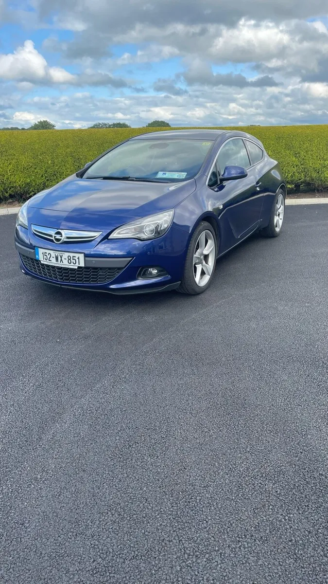 152 Opel Astra GTC 2L - Image 1