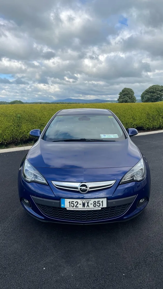 152 Opel Astra GTC 2L - Image 3