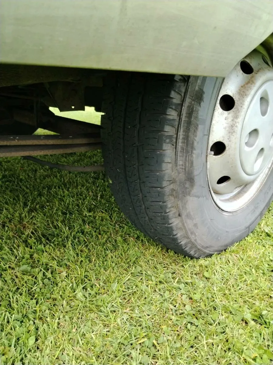 Hymer camper - Image 2