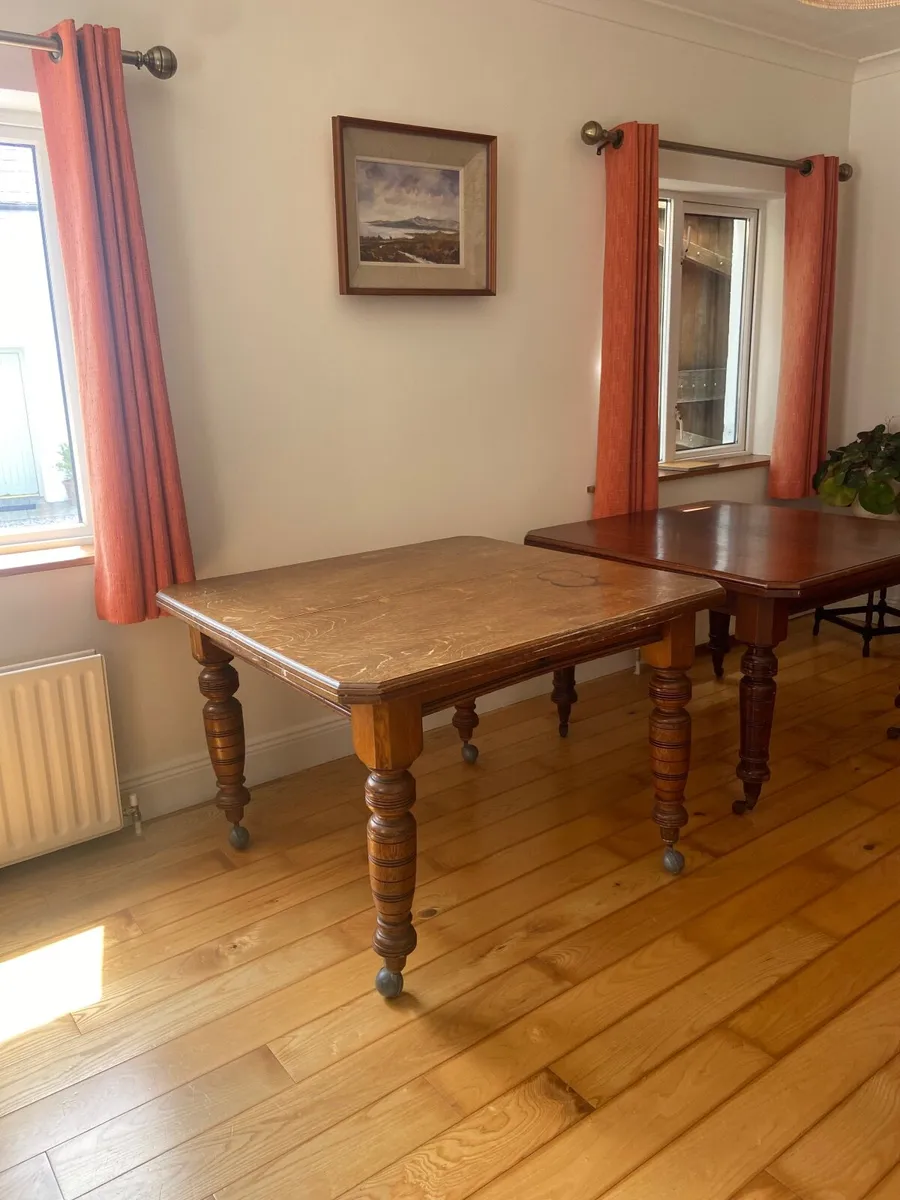 AntiqueMahogany dining table