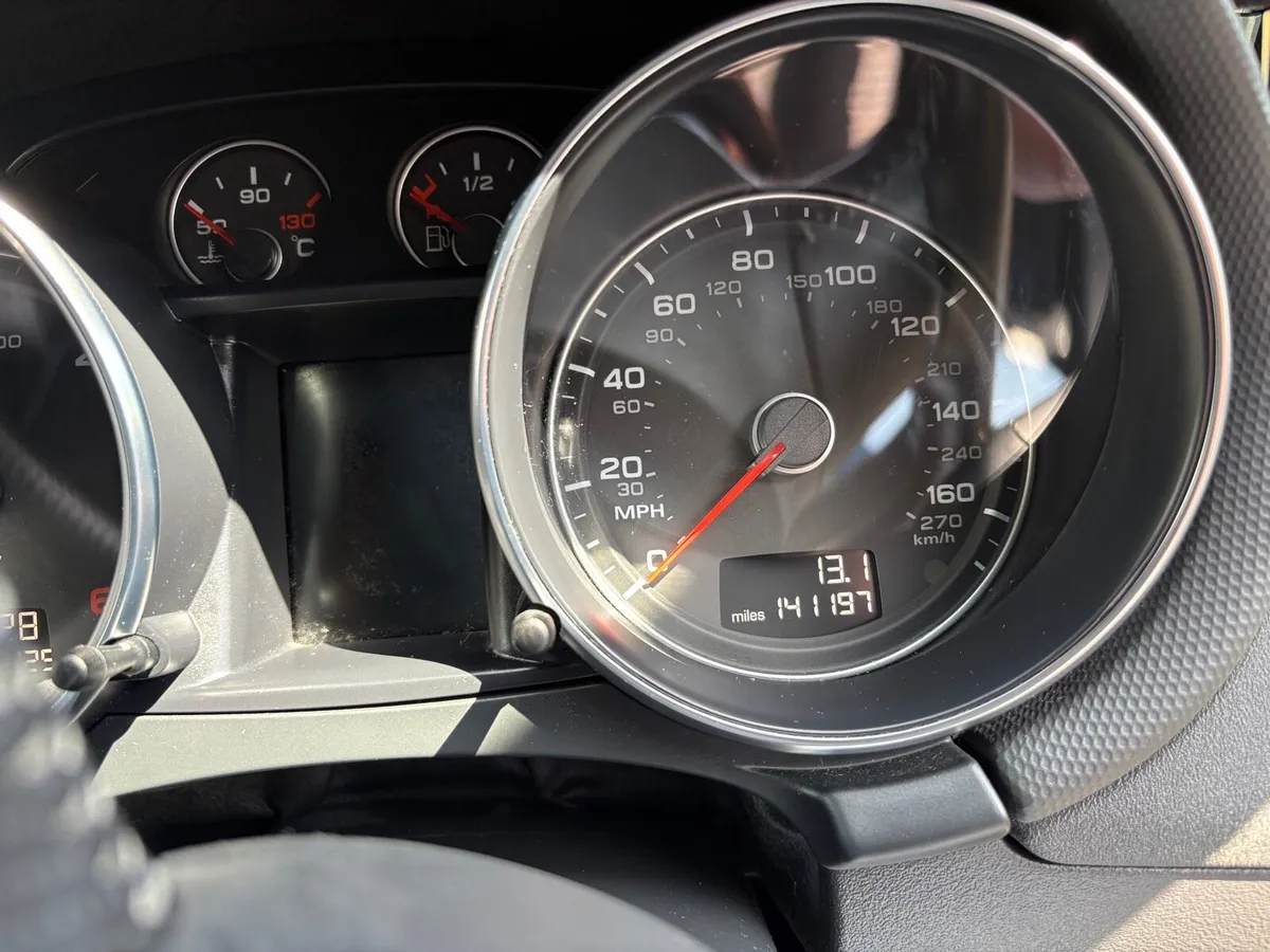 Audi TT Quattro 2.0 S-Line - Image 3