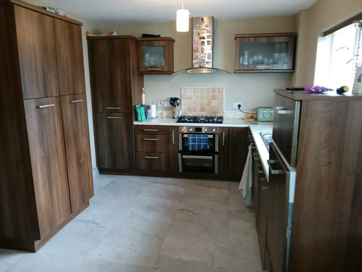 Kitchen units - Image 2