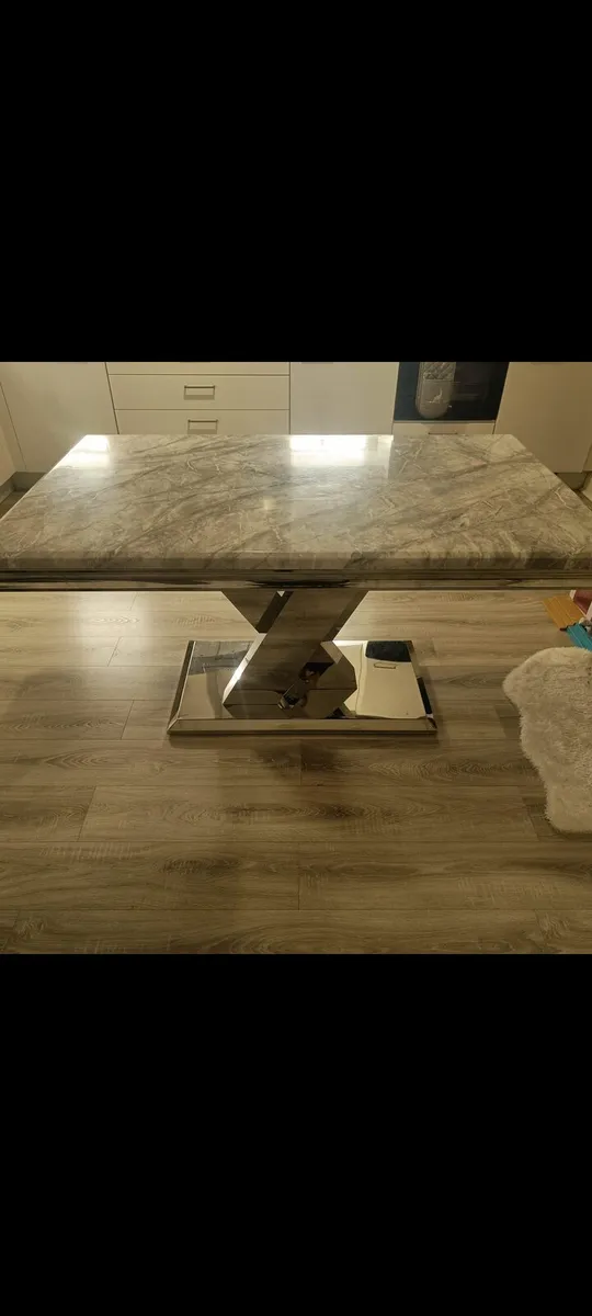 Dining Table - Image 2