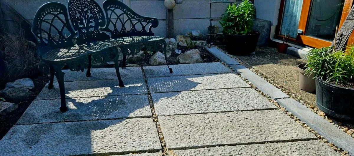 CAST IRON BENCH - Image 2