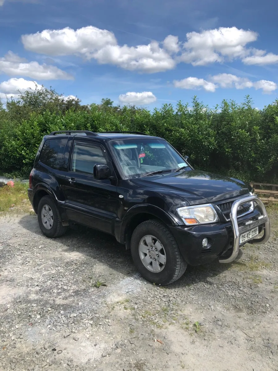 Auto Pajero 3.2 - Image 2