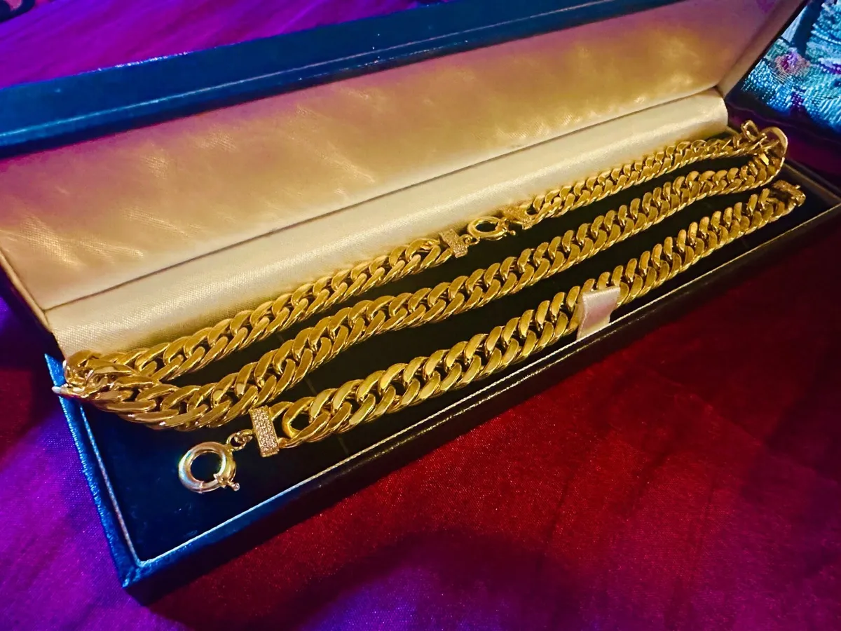 21 CT gold. chain necklace + chain bracelet - Image 1