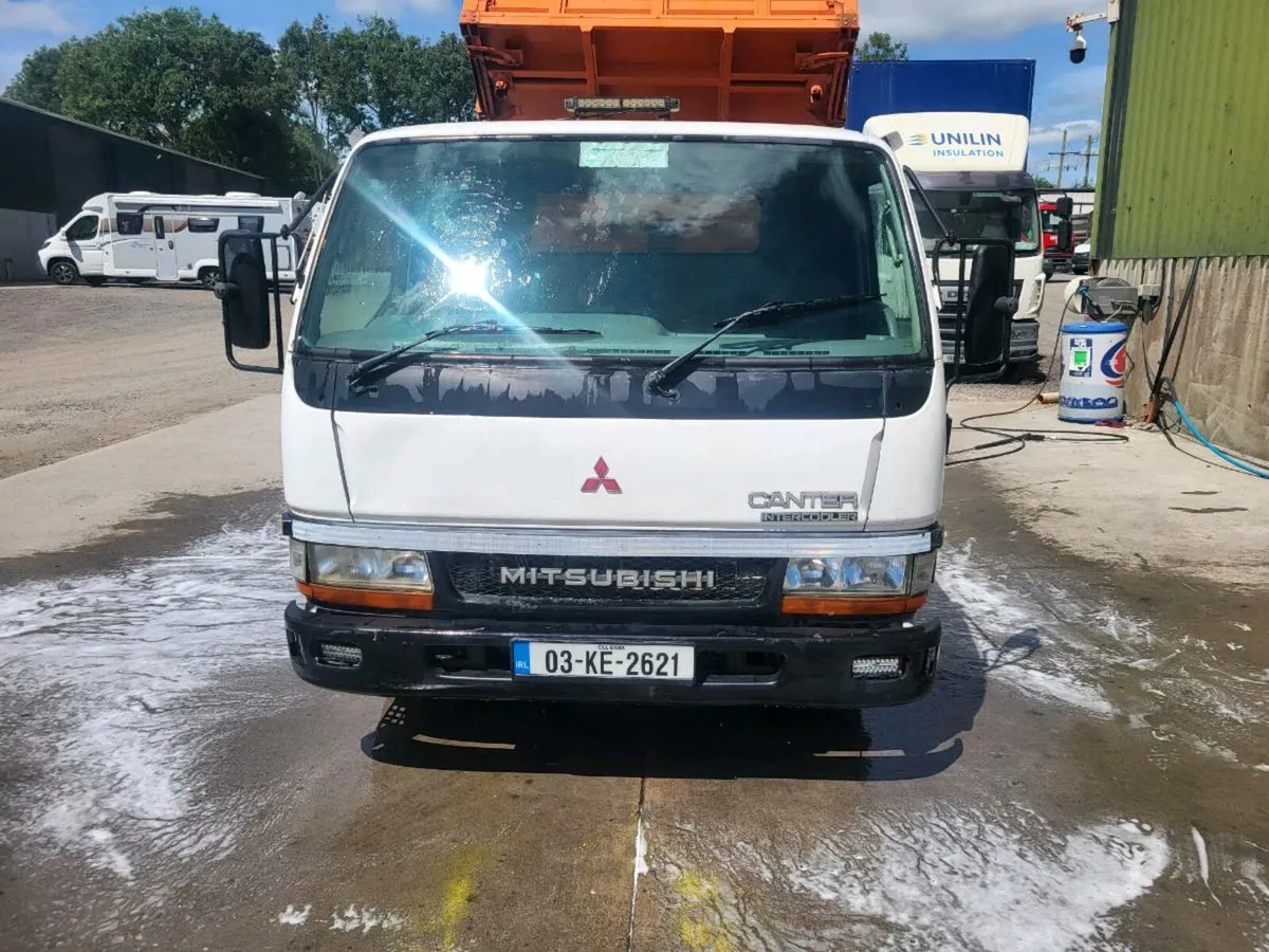Mitsubishi canter - Image 1