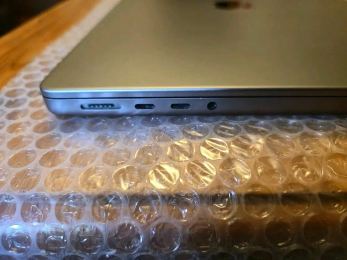 MacBook Pro 14" 2021 93% - Image 2