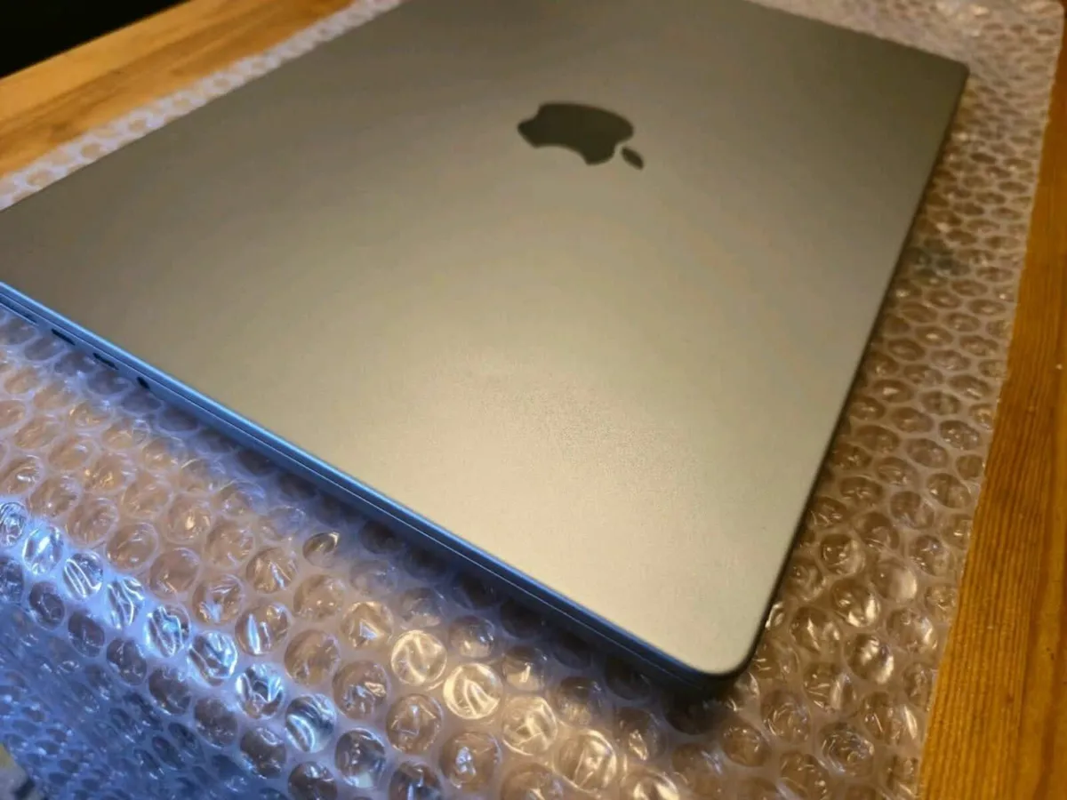 MacBook Pro 14" 2021 93% - Image 3