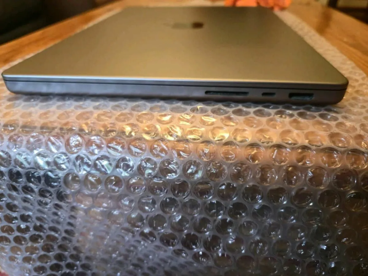MacBook Pro 14" 2021 93% - Image 4