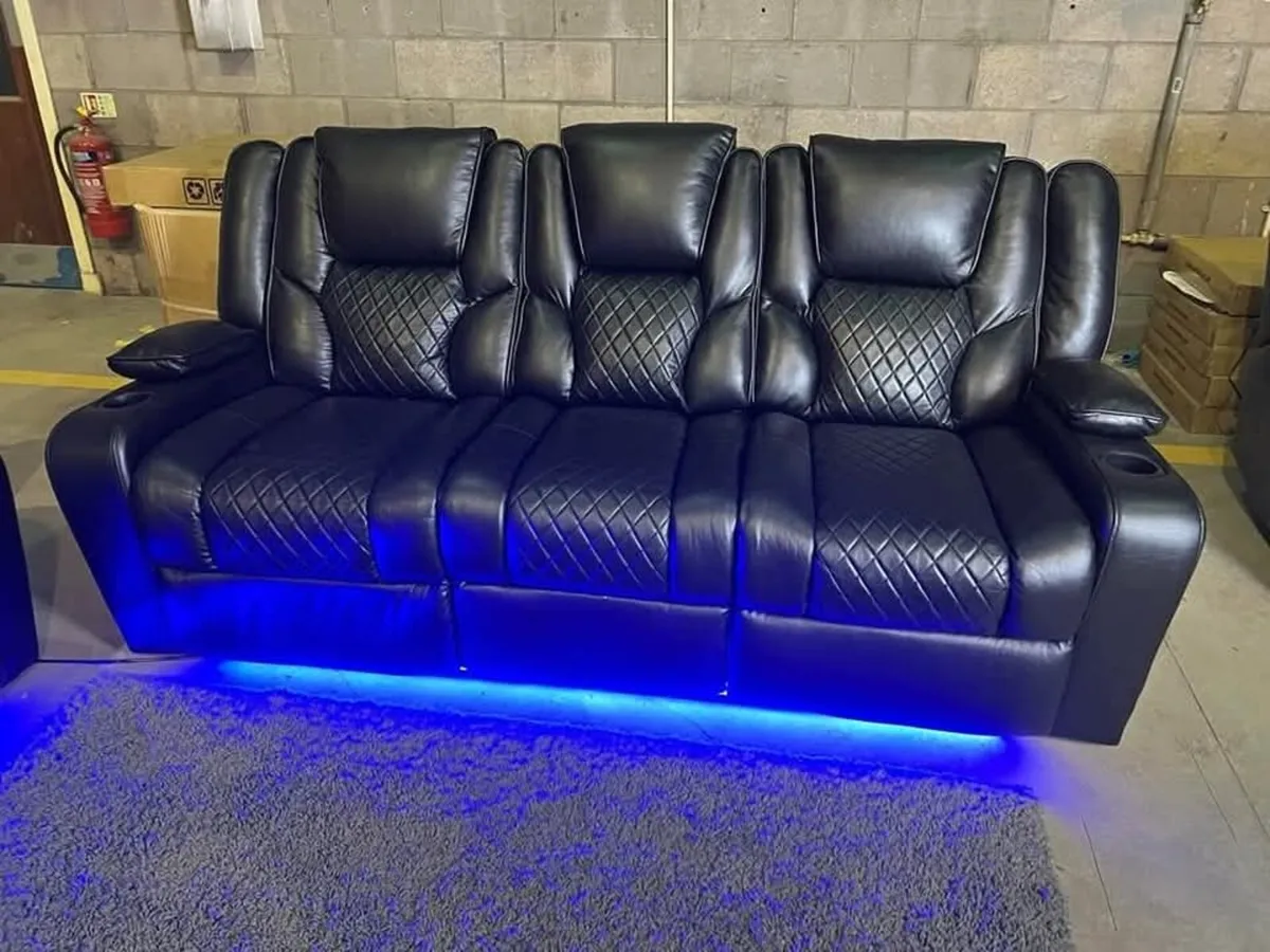 Electric Black Real Leather Orlando Recliner Sofa - Image 3